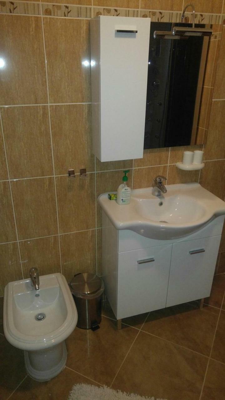 Apartment Zita With 1 Bedroom In Relaxing Surroundings Near Umag Exterior foto