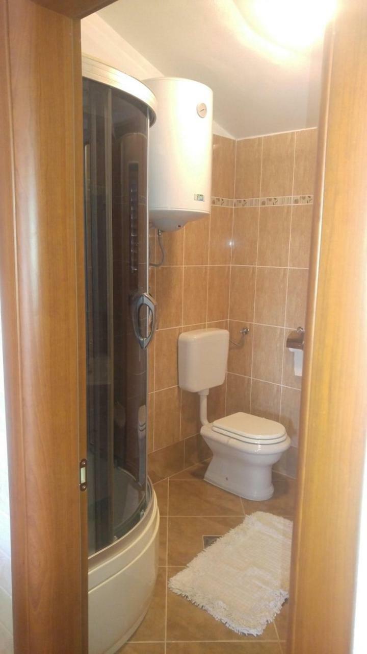 Apartment Zita With 1 Bedroom In Relaxing Surroundings Near Umag Exterior foto